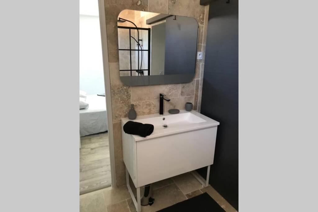 Villa A L'Etage Avec Piscine Proche Bord De Mer Saint-Raphaël Esterno foto