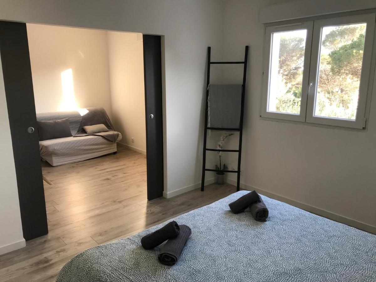 Villa A L'Etage Avec Piscine Proche Bord De Mer Saint-Raphaël Esterno foto