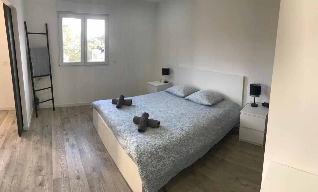 Villa A L'Etage Avec Piscine Proche Bord De Mer Saint-Raphaël Esterno foto